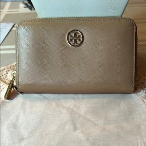 Tory Burch Zip Around Tan Wallet